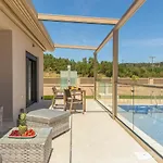 Amelia Residence